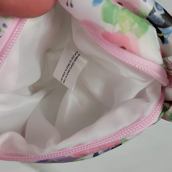 NWT Pokemon Eevee floral pouch from Japan Kuji - Picture 3 of 7